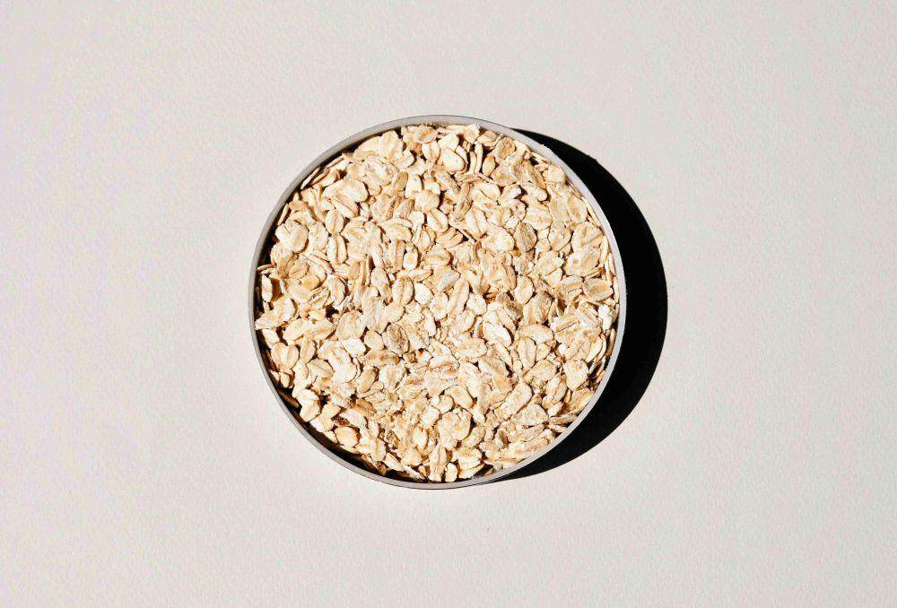 ilustrasi oatmeal (unsplash.com/Jocelyn Morales)