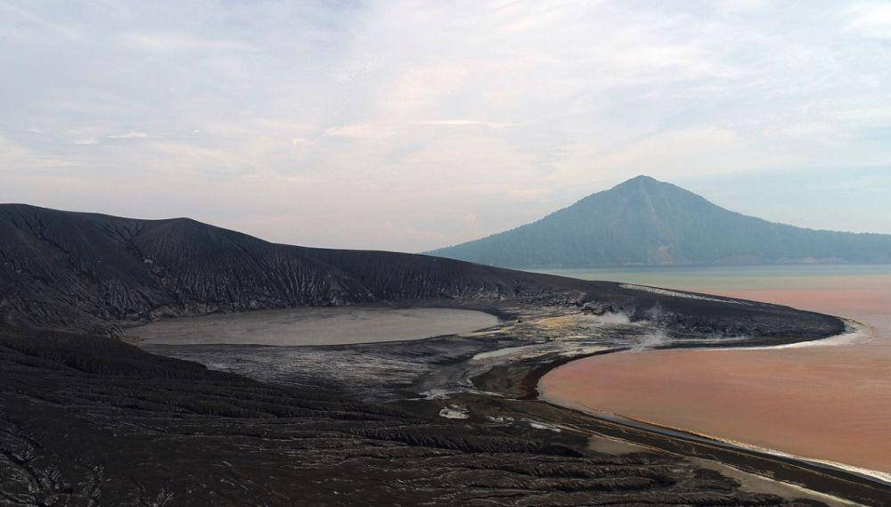 Potret Gunung Krakatau, Selat Sunda (ksdae.menlhk.go.id)