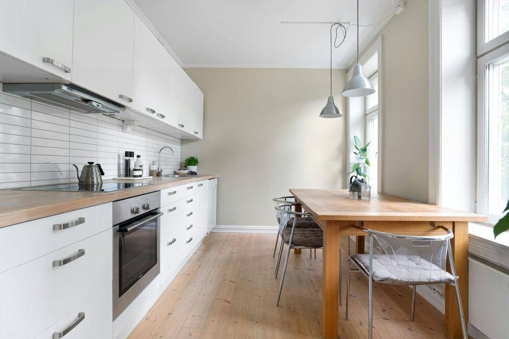 Ilustrasi dapur dan kitchen set (unsplash.com/Lisa Anna)