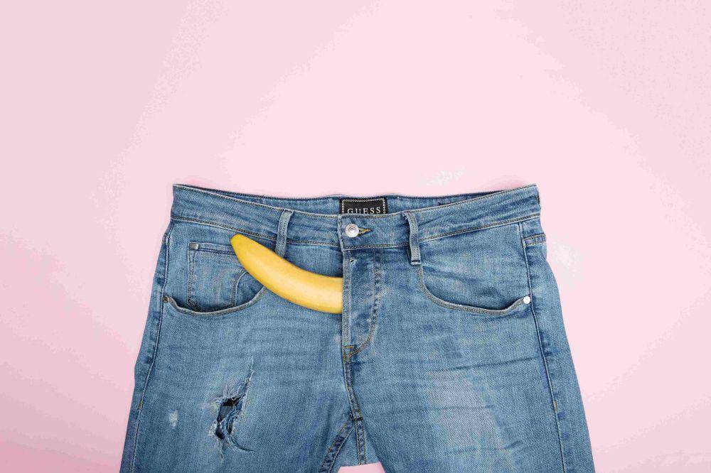 ilustrasi penis dalam bentuk buah pisang (pexels.com/Deon Black)