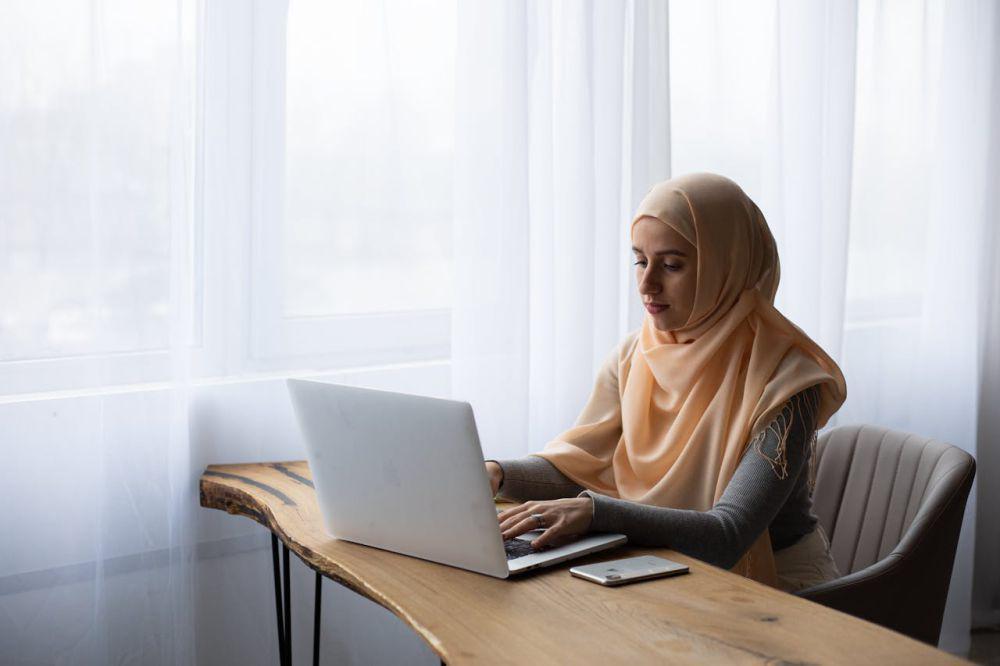 5 Alasan Penting Punya Area Kerja Khusus WFH saat Ramadan