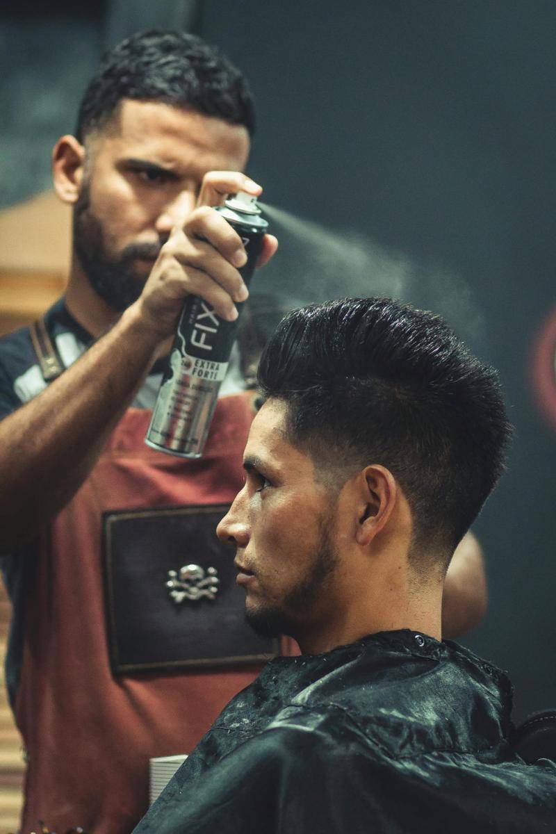 ilustrasi produk penataan rambut (pexels.com/Thgusstavo Santana)
