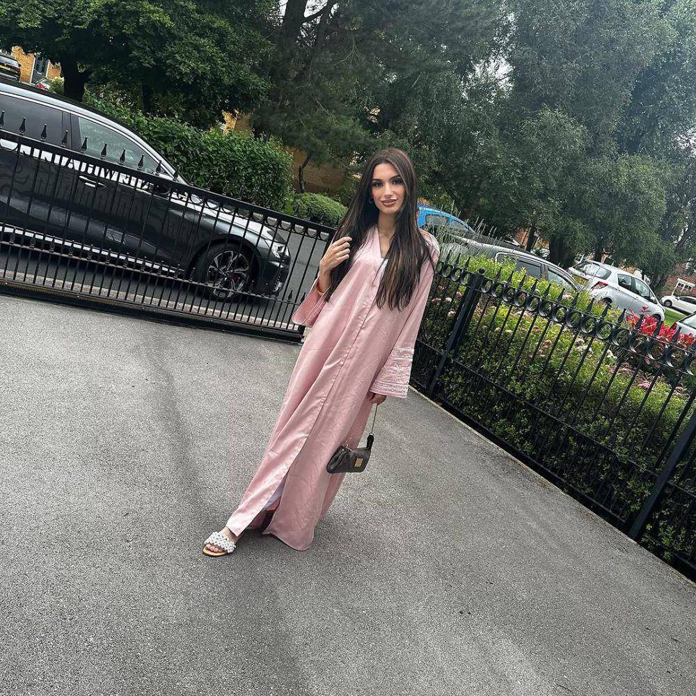 Waliyha Azad (instagram.com/waliyha.azad)