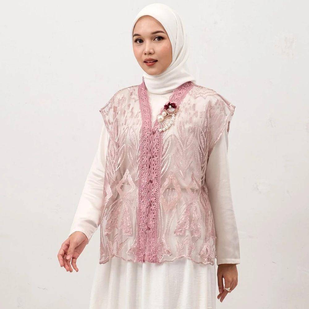 Rekomendasi Outer Vest untuk Lebaran 2025 (shopee.co.id/Holy Peony Official Store)