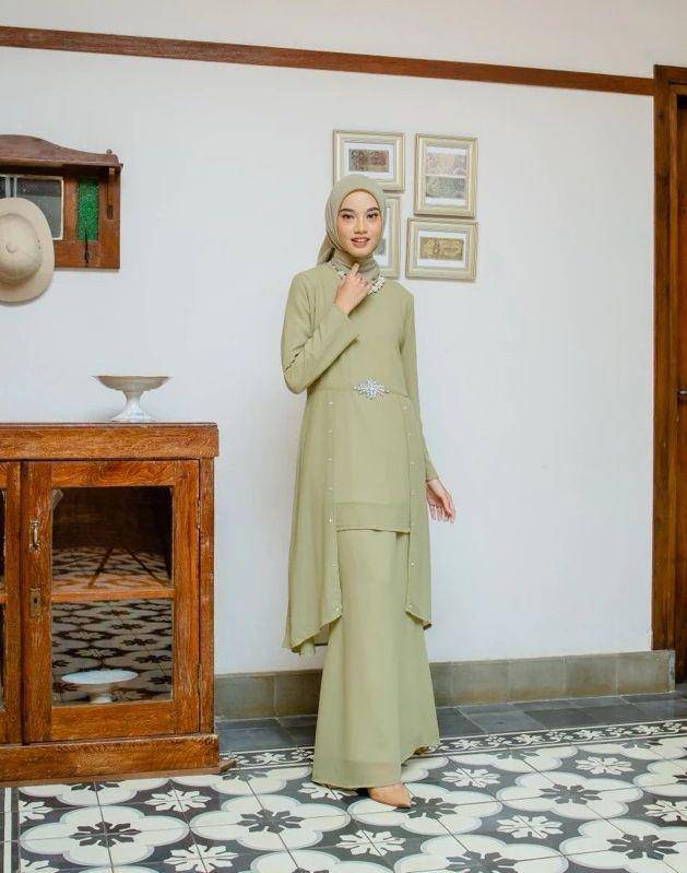 Rekomendasi Baju Kurung untuk Lebaran 2025 (shopee.co.id/ABINAYA Official Shop)