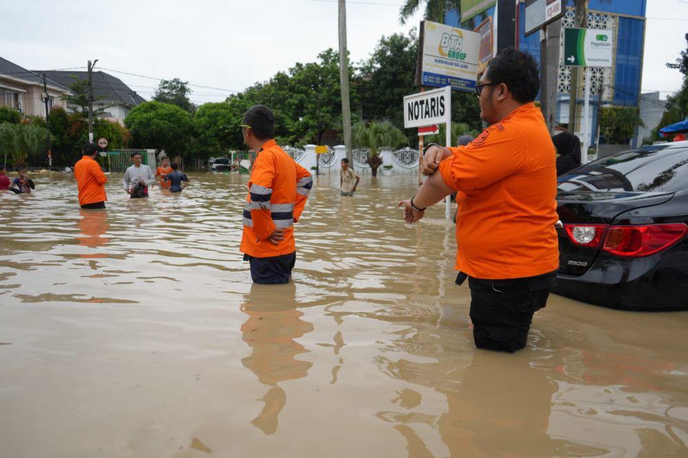 Banjir Bekasi, BPBD Jabar Sebut Ketinggian Air 50-350 Cm