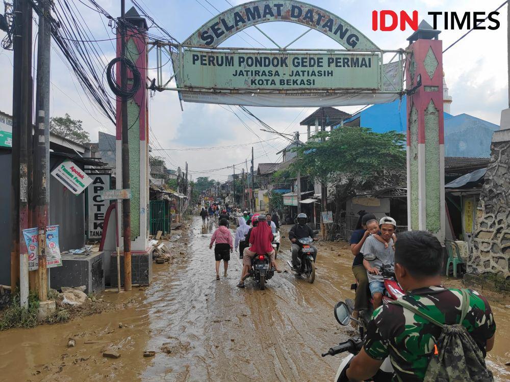 Wali Kota Bekasi Minta OPD Bersihkan Rumah Warga Terdampak Banjir