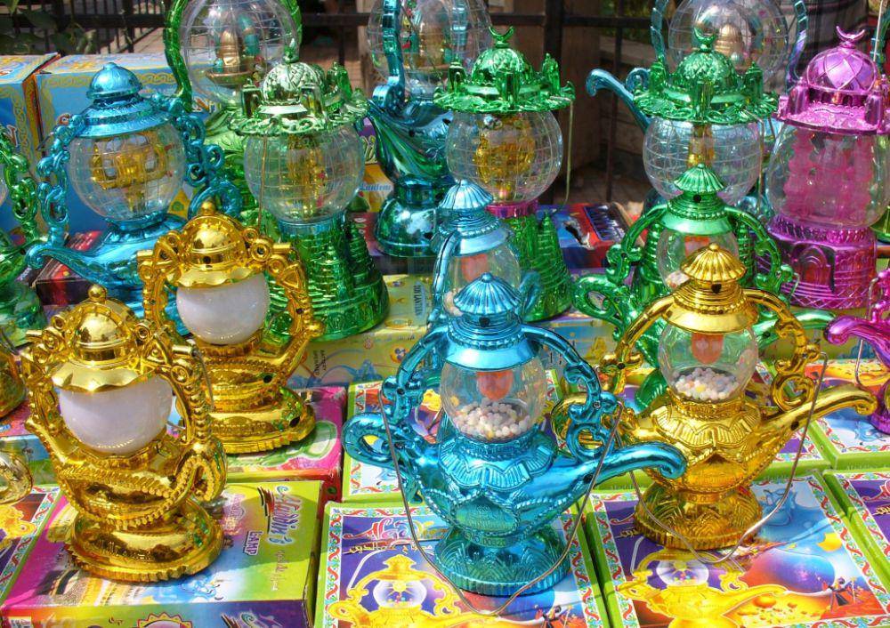 Potret lentera di Mesir saat Ramadan (commons.wikimedia.org/B. Simpson Kairounta)