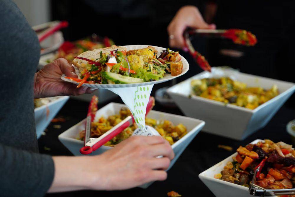 ilustrasi iftar buffet (unsplash.com/City Church Christchurch)