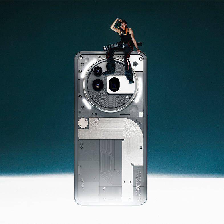 tampilan sisi belakang Nothing Phone (3a) Pro (nothing.tech)