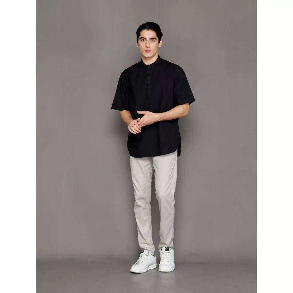 Baju koko linen dengan potongan oversize (shopee.co.id/Takako Official Store)