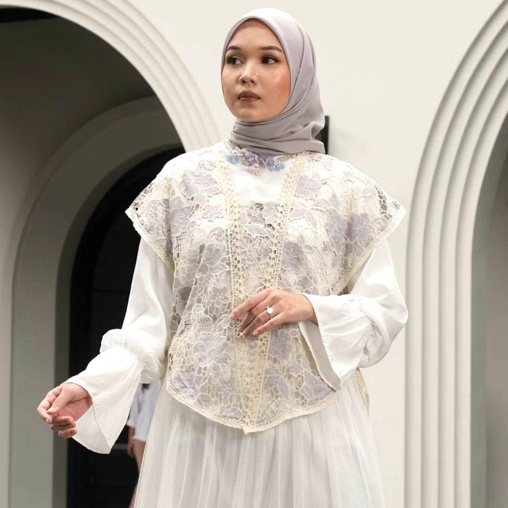 rekomendasi outer brokat untuk gamis lebaran 2025 (Shopee.com/Holy Peony Official Store)