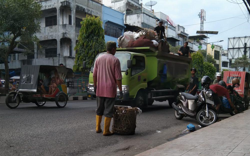 Tunggakan 2 Bulan Gaji Petugas Pengangkut Sampah Binjai Sudah Dibayar
