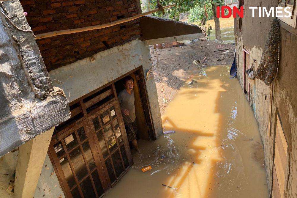 Hujan Sabtu Malam, 3 RT di Kampung Melayu Banjir 40 Cm