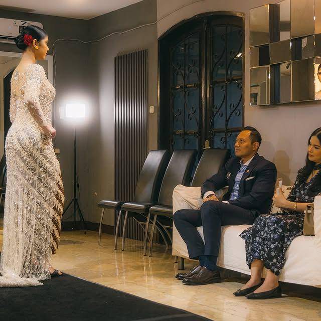 potret kelulusan Aira Yudhoyono di sekolah model milik Kimmy Jayanti (Instagram.com/kimmyjayantischool)