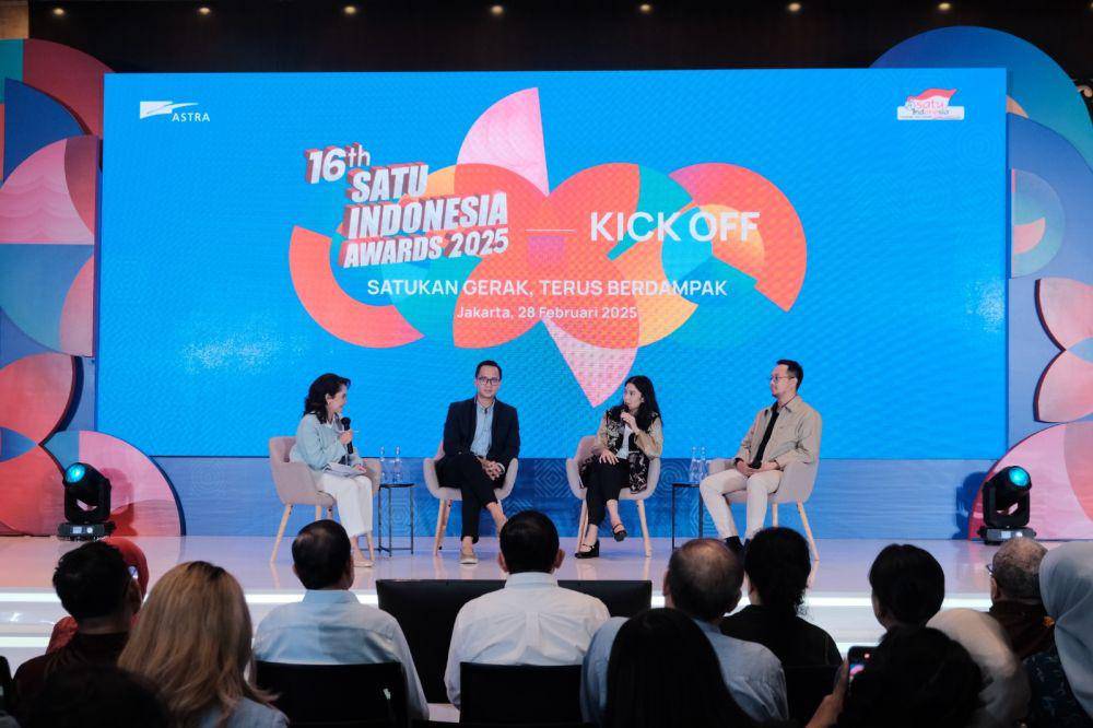 Sesi bincang inspiratif AstraTalks di acara Kick-Off 16th SATU Indonesia Awards 2025 pada Jumat, (28/2/2025)