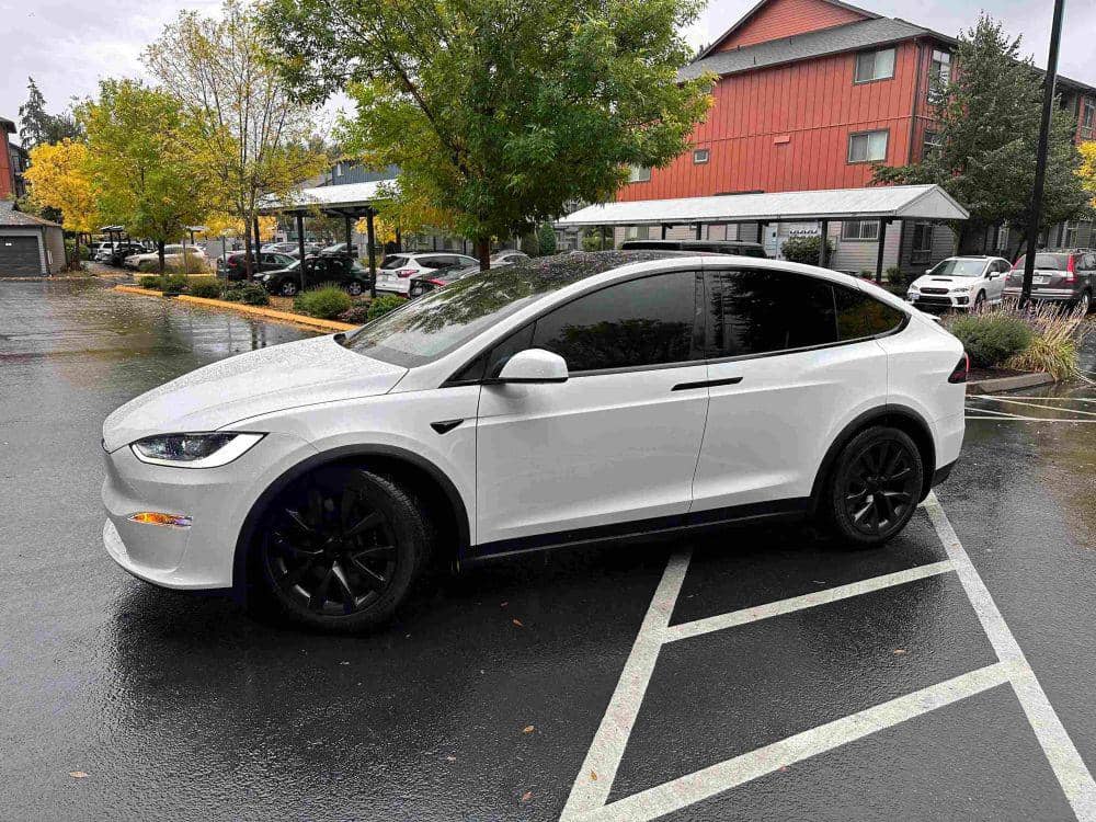 potret mobil listrik (pexels.com/dumitru B)