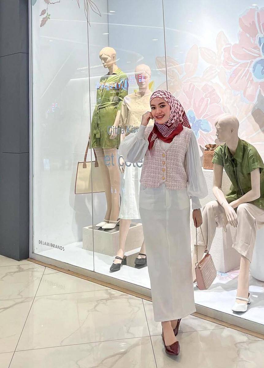 OOTD ala Olivia Putri (instagram.com/oliviaptr)