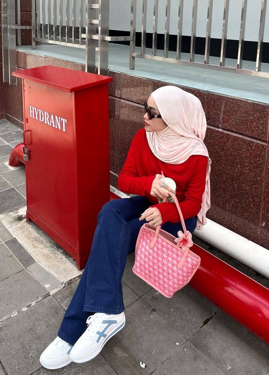 OOTD ala Olivia Putri (instagram.com/oliviaptr)