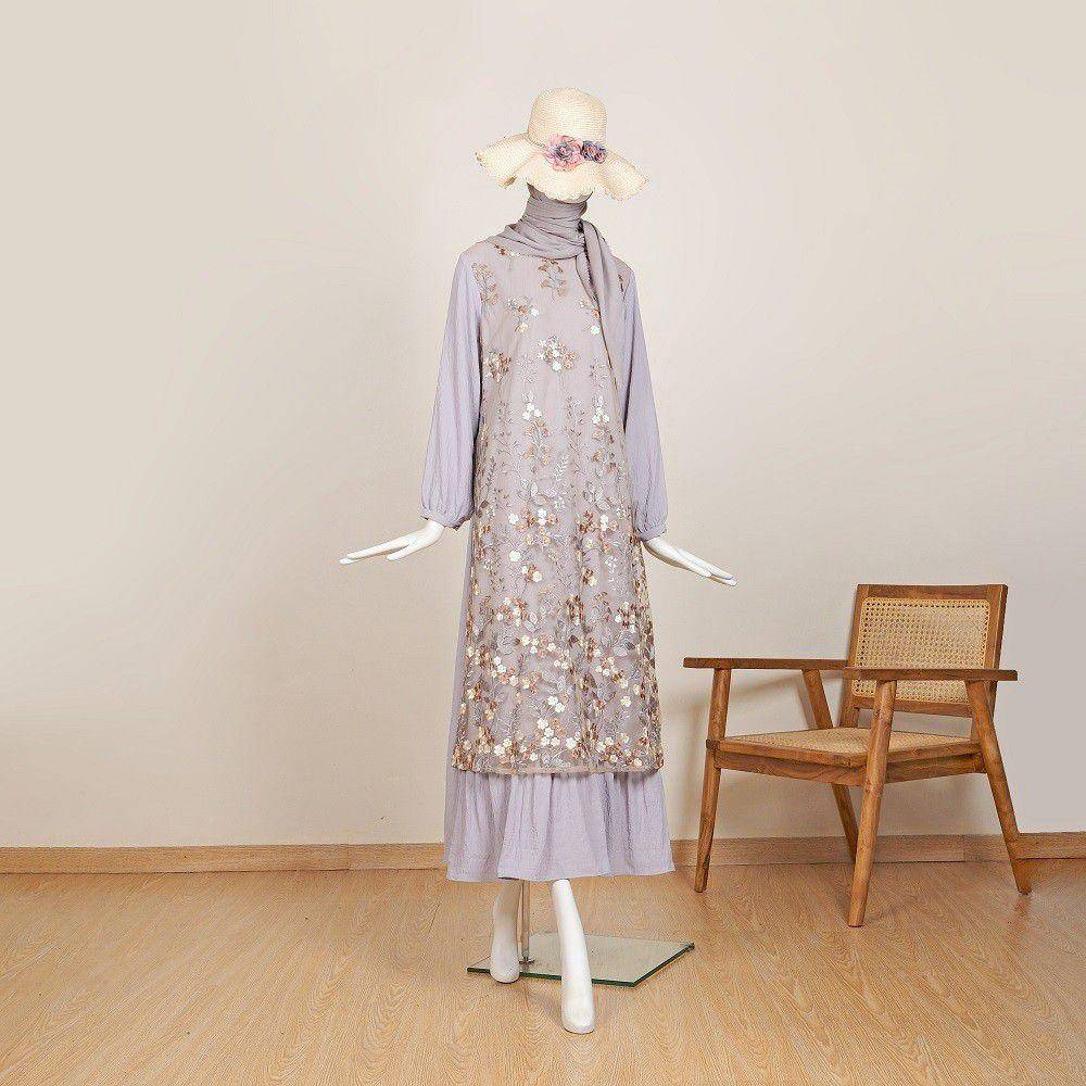Gamis Airflow Kombinasi Brukat dari Le Khari (shopee.co.id/Le Khari Official Shop)