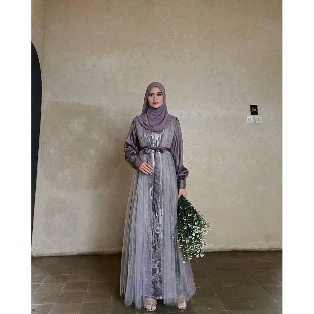 Evolvere - Kemala Dress Lebaran Brukat (shopee.co.id/EVOLVERE)