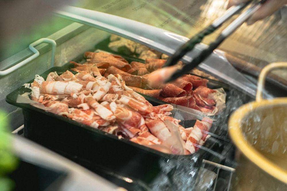 menu hotpot di Dragon Hot Pot (instagram.com/dragonhotpot.indonesia)
