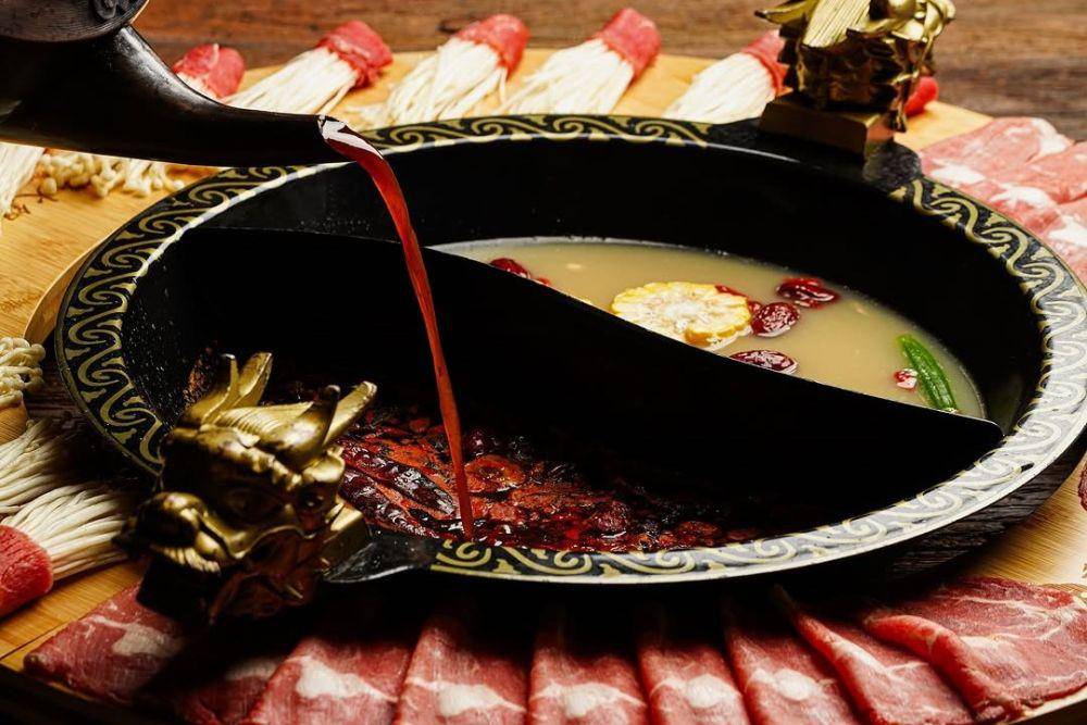 Potret menu hotpot di Chong Qing Hot Pot (instagram.com/chongqinghotpot.id)