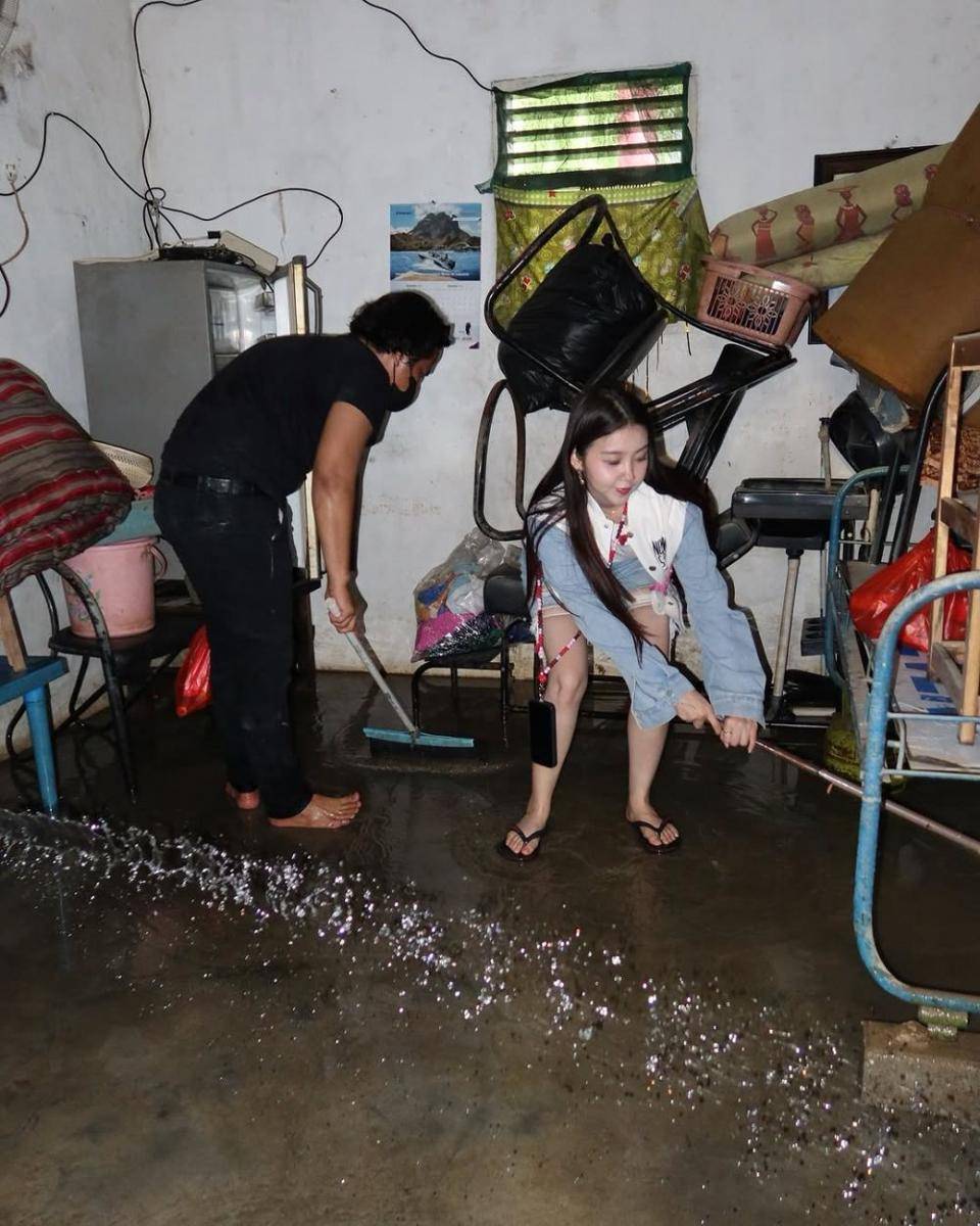 Vilmei bantu korban banjir (instagram.com/vilmei)