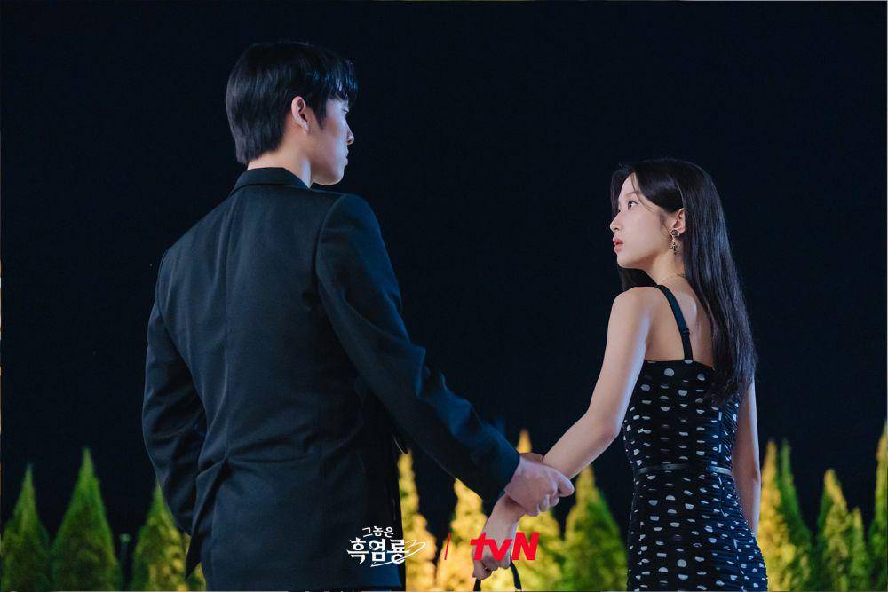 still cut My Dearest Nemesis (twitter.com/CJnDrama)
