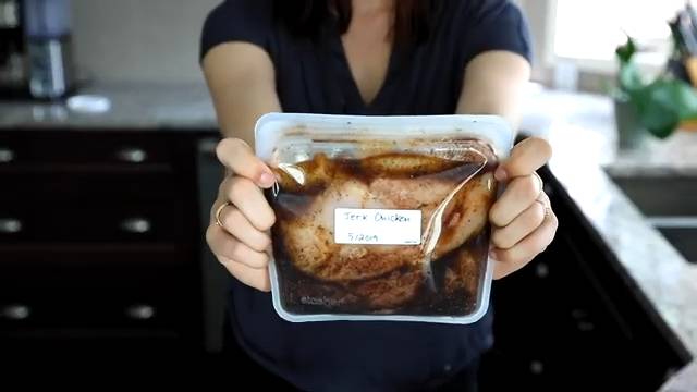 ilustrasi bumbu marinasi jerk chicken (YouTube.com/Sweet Peas Saffron)