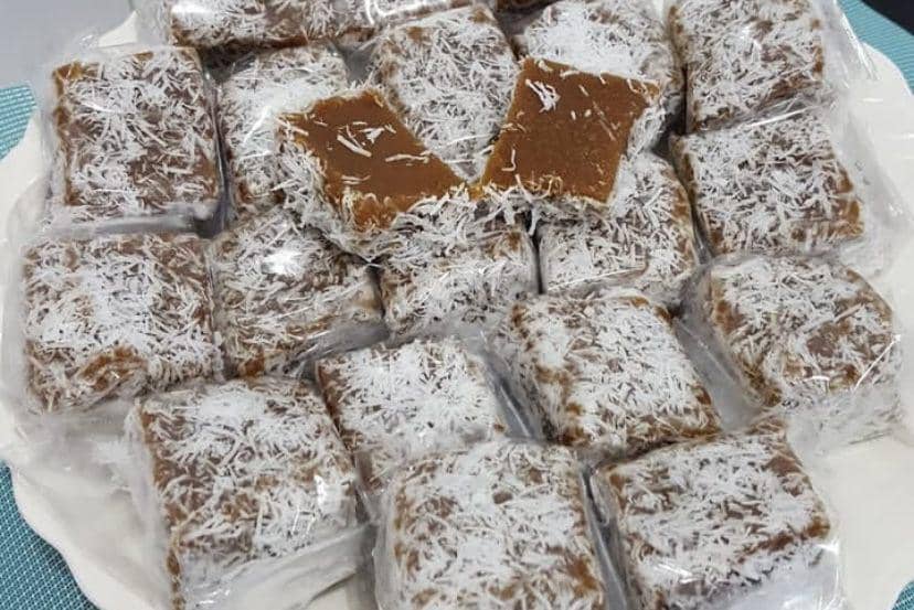 Kue Yet Yet (instagram.com/@lilisucipto)