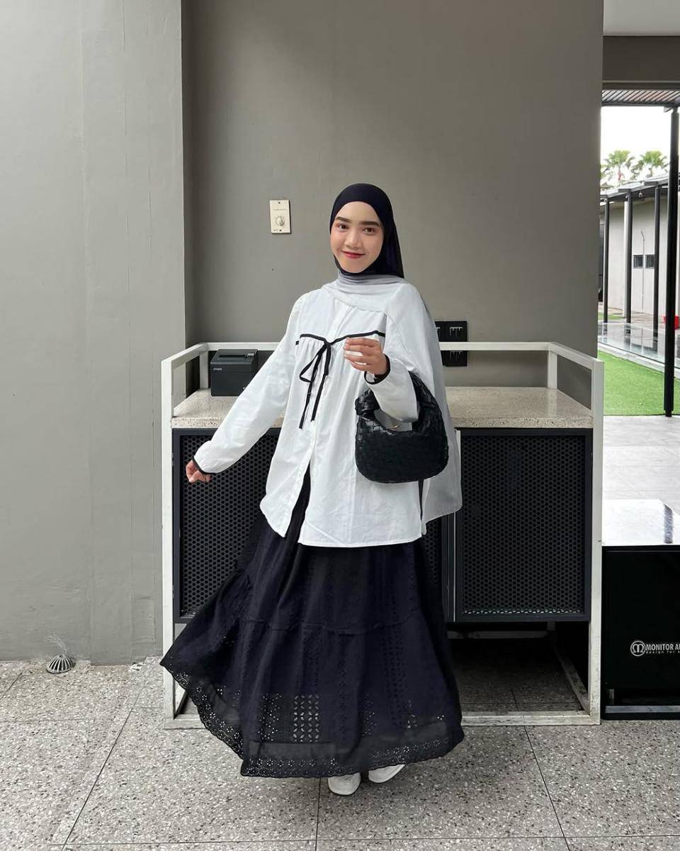 Rini Setiya (instagram.com/rinisetyaa)