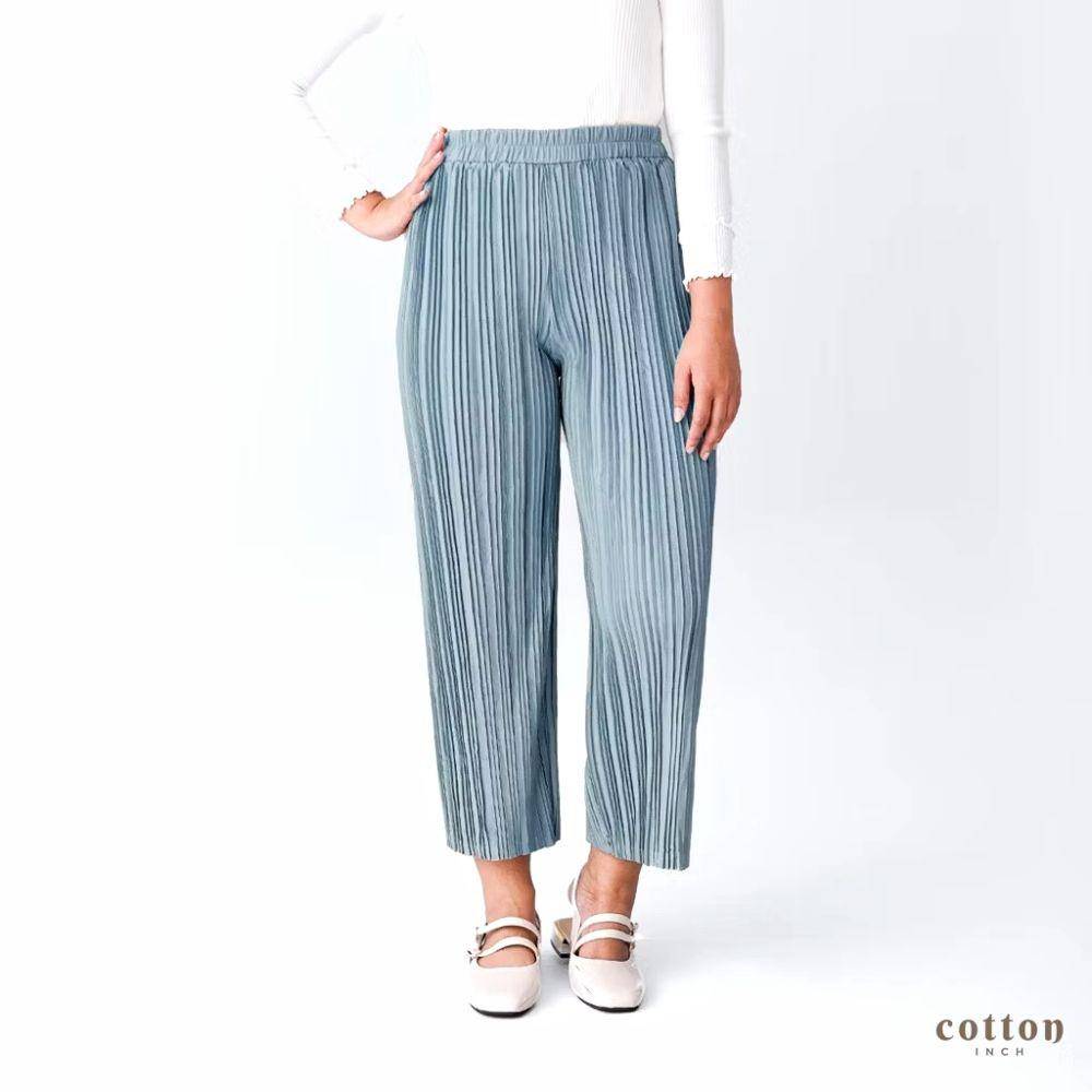 Celana untuk atasan warna cokelat mahogany. (Shopee.co.id/Cotton Inch Official Shop)