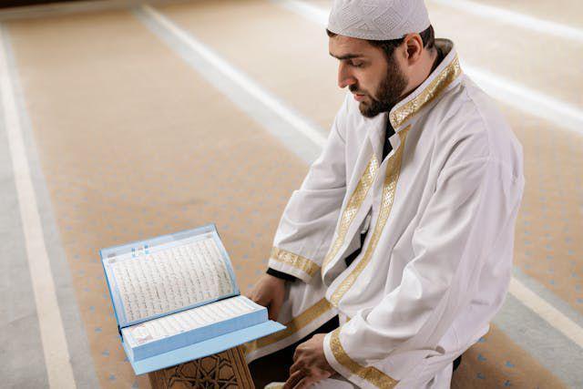 5 Manfaat Baca Al-Qur'an Setiap Hari Selama Ramadan