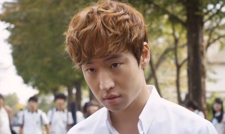 Lee Je Hoon di film My Paparotti (dok. Showbox/My Paparotti)