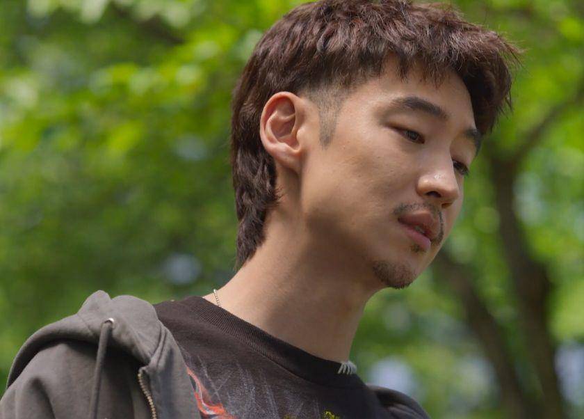 Lee Je Hoon di drama Move to Heaven (dok. Netflix/Move to Heaven)
