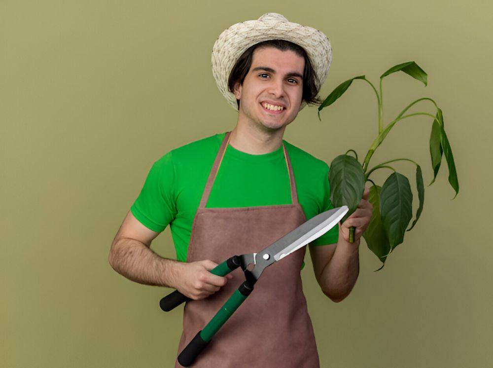 ilustrasi pria yang suka berkebun (freepik.com/stockking)