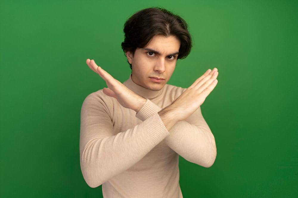 ilustrasi pria yang telah berhenti PMO (freepik.com/stockking)