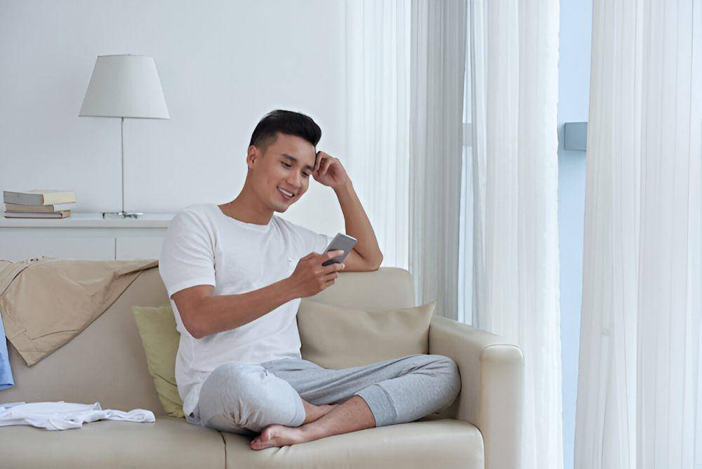 ilustrasi pria sedang me time (freepik.com/pressfoto)