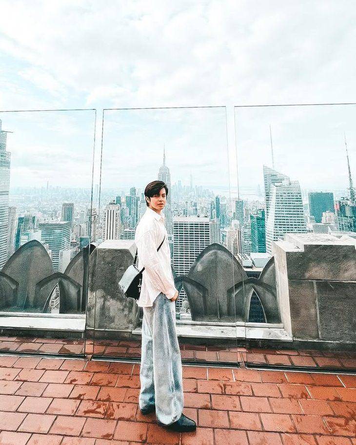 inspirasi OOTD Hangout ala Angga Yunanda (instagram.com/angga)