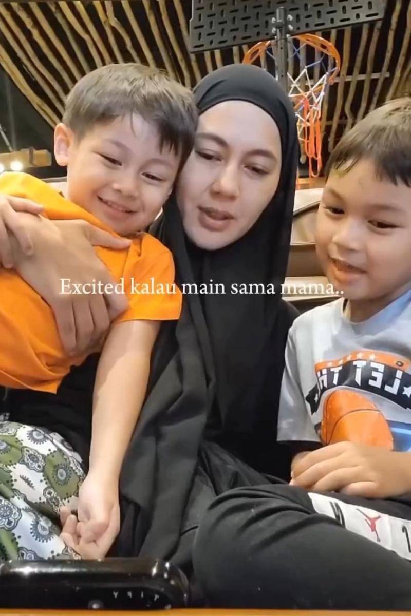 Paula Verhoeven dan kedua anaknya (instagram.com/paula_verhoeven)