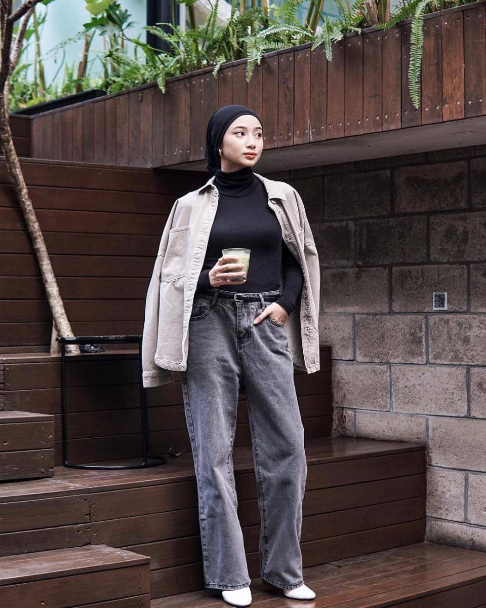 referensi gaya layering ala Ansellma Putri (instagram.com/ansellmaputri)