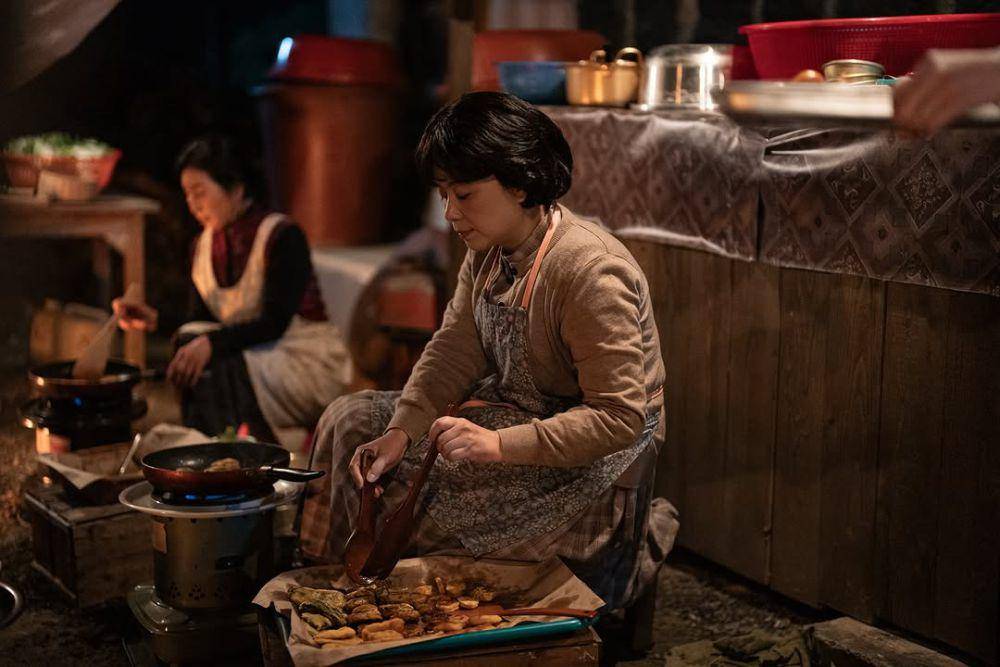 still cut drama Korea When Life Gives You Tangerines (instagram.com/netflixkr)