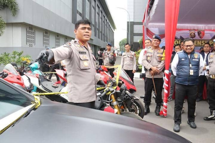 Barang bukti pengelolaan tambang ilegal di Muara Enim disita Ditreskrimsus Polda Sumsel (Dok: Humas Polda Sumsel)