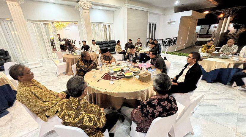 Manajemen Bhayangkara FC temui Gubernur Lampung Rahmat Mirzani Djausal. (IDN Times/Istimewa).