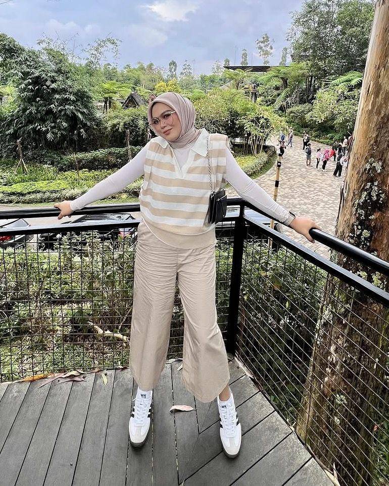 potret ide OOTD bergaya kasual versi colorful ala Zulin Aziz (instagram.com/zulinaziz)
