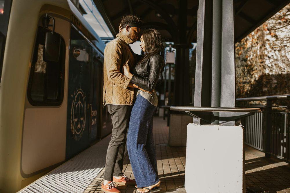 4 Cara Mudah Bikin Momen Romantis Jadi Tak Terlupakan