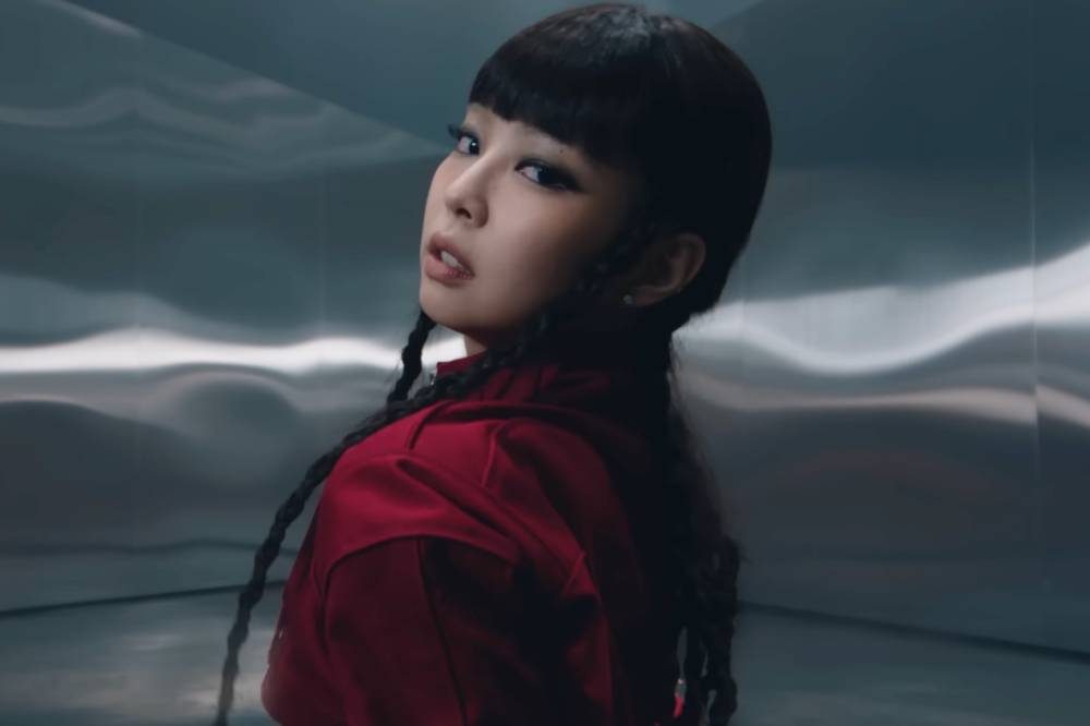 Jennie BLACKPINK di MV Like Jennie (youtube.com/JENNIE)