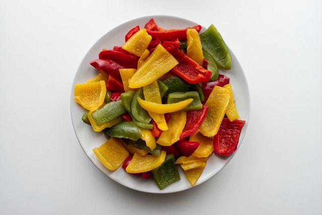 Resep Keripik Paprika untuk Stok Camilan Sehat di Rumah