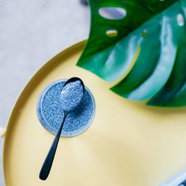 ilustrasi isian es buah untuk jualan (unsplash.com/Toa Heftiba)